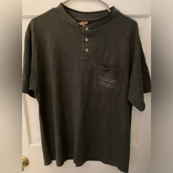 Harley-Davidson Other - HARLEY DAVIDSON Mens Shirt Henley Collar 3 Button Logo on Pocket/Sleeve Sz Med